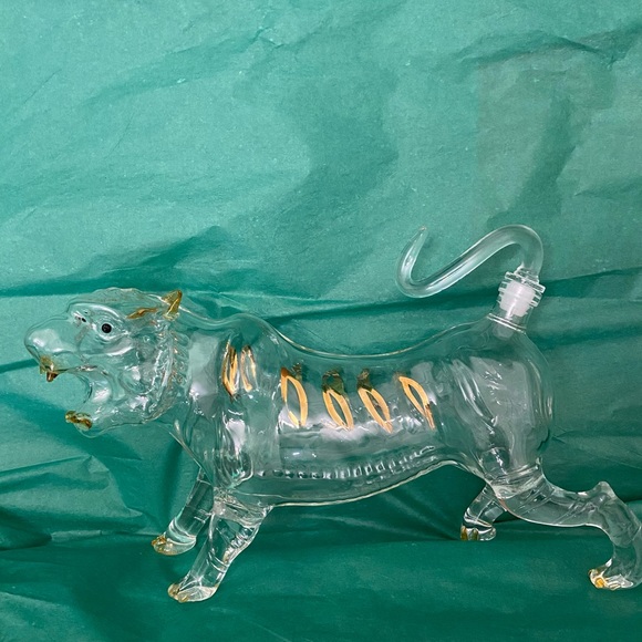Hand Blown Tiger Decanter - Picture 3 of 8